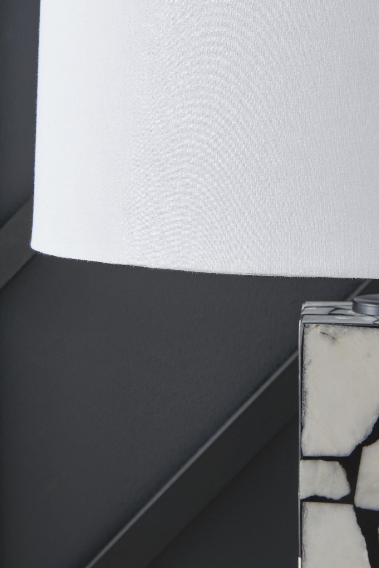 Macaria Table Lamp - L429044