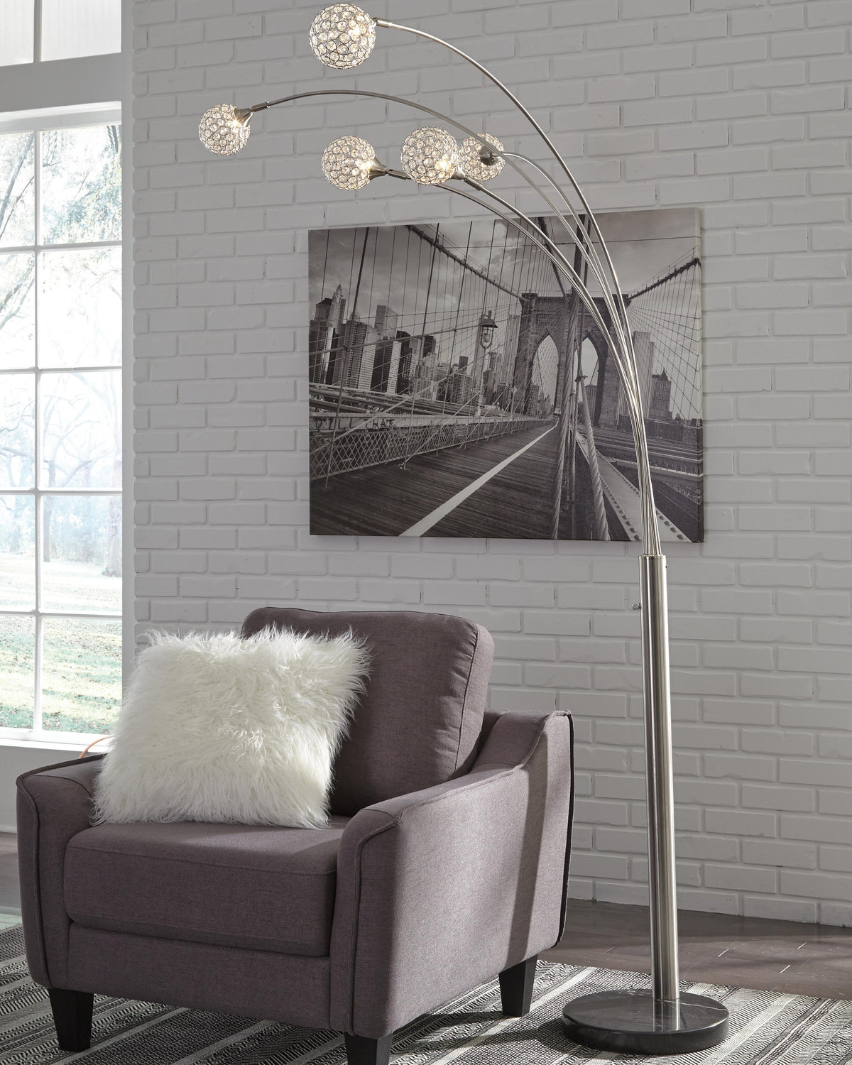 Winter Arc Lamp - L725089