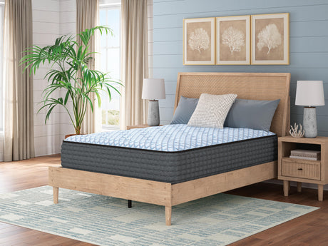 Destin Cove Plush Queen Mattress - M33131