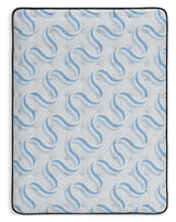 Elite Springs Plush King Mattress - M40641