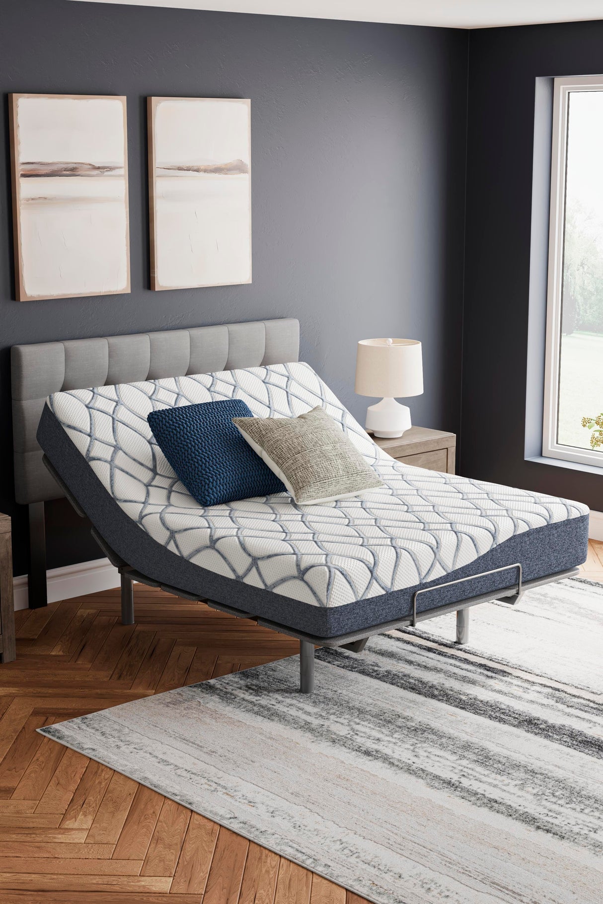 10 Inch Chime Elite 2.0 Twin Mattress - M42511