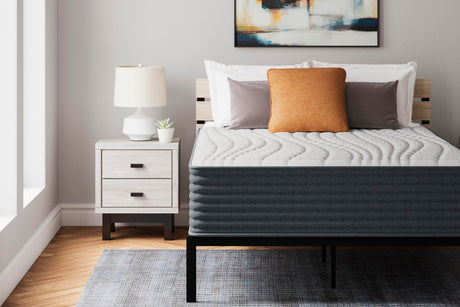 Hybrid 1400 Queen Mattress - M43731