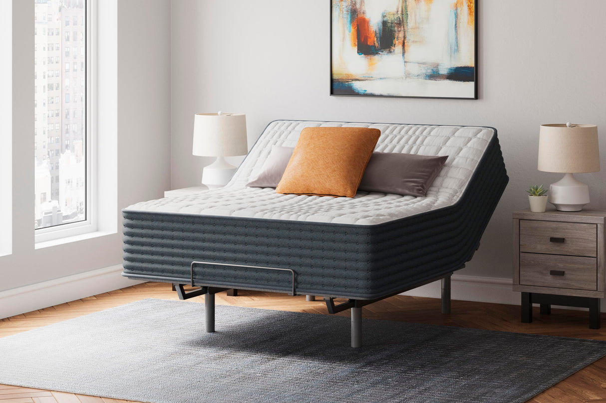 Hybrid 1400 Queen Mattress - M43731
