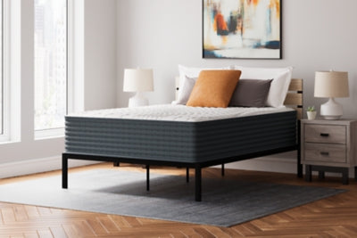 Hybrid 1400 Queen Mattress - M43731