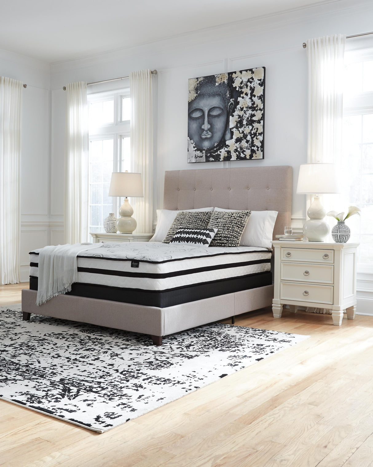Chime 10 Inch Hybrid King Mattress in a Box - M69641