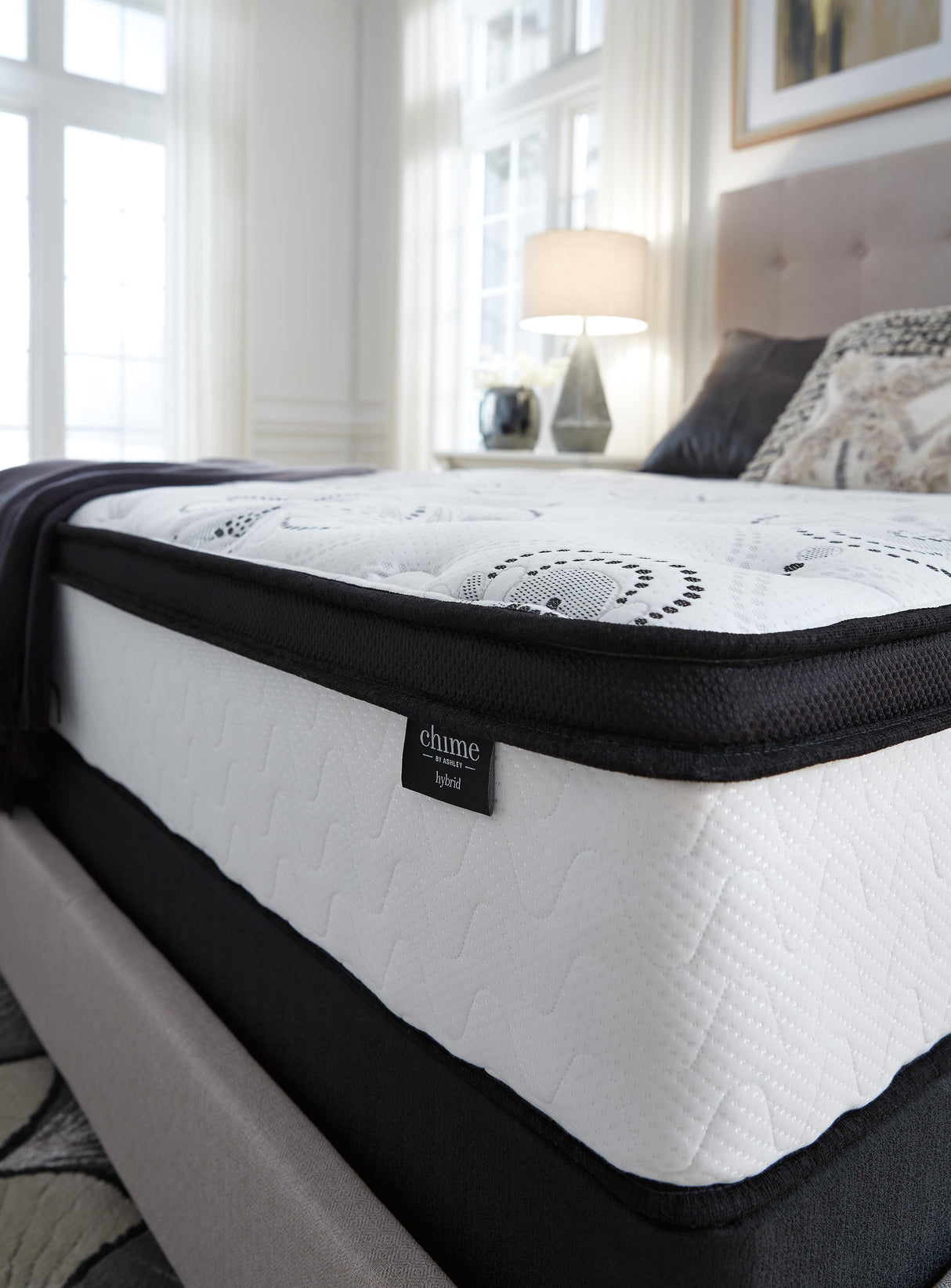 Chime 12 Inch Hybrid California King Mattress in a Box - M69751