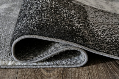 Brycebourne 5'3" x 7'7" Rug - R404982
