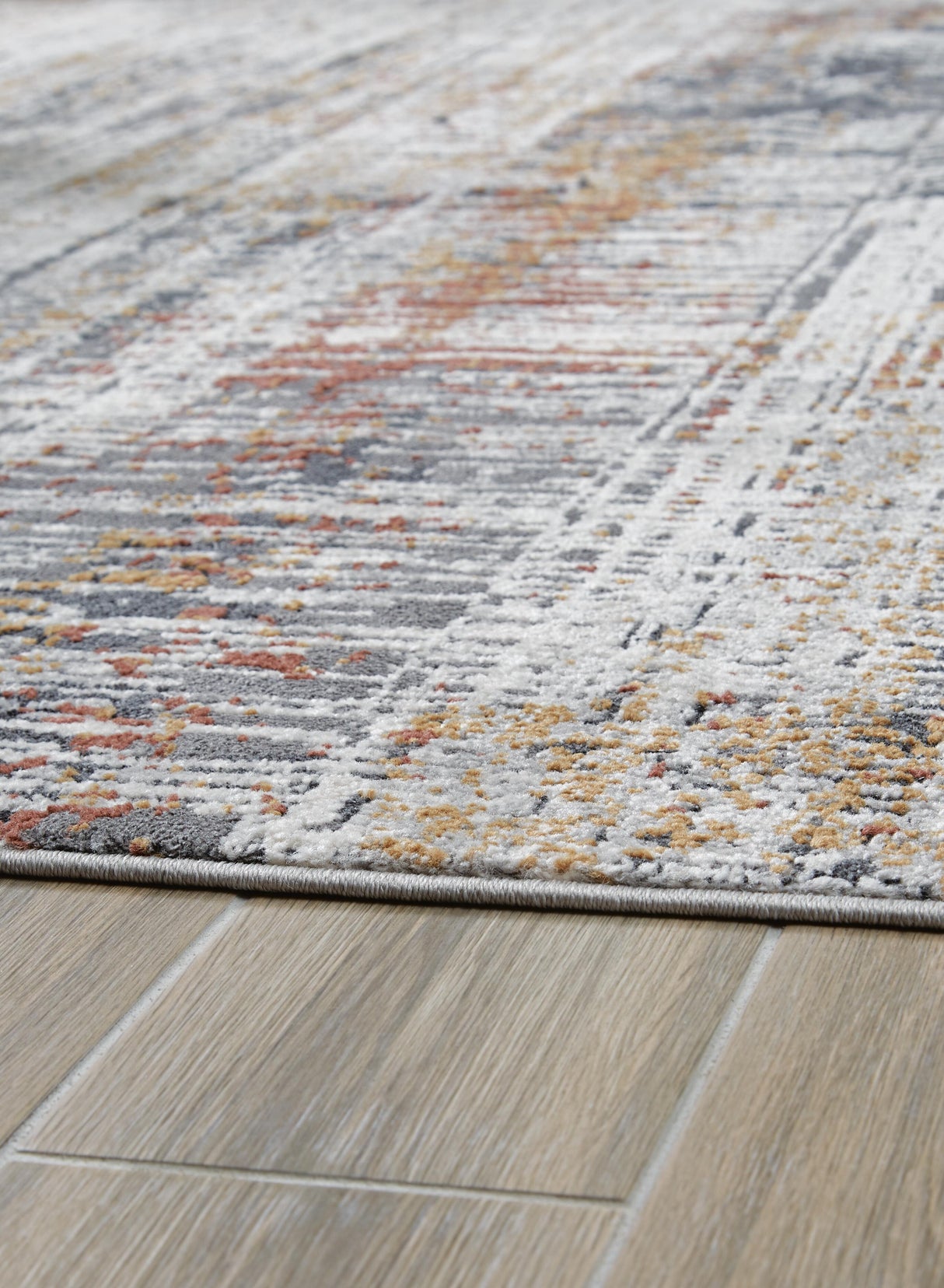 Rhettner 5'3" x 7'3" Rug - R406072