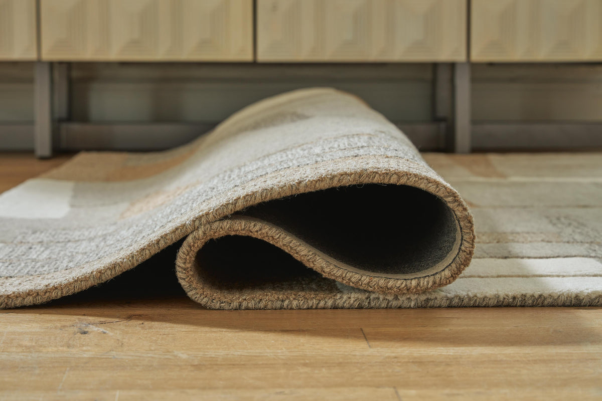 Abbotton 8' x 10' Rug - R406331