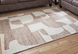Brynnfield 5' x 7' Rug - R406372