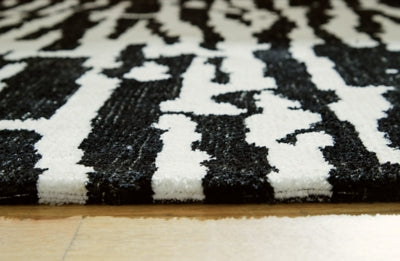 Bramshaw 8' x 10' Rug - R406761
