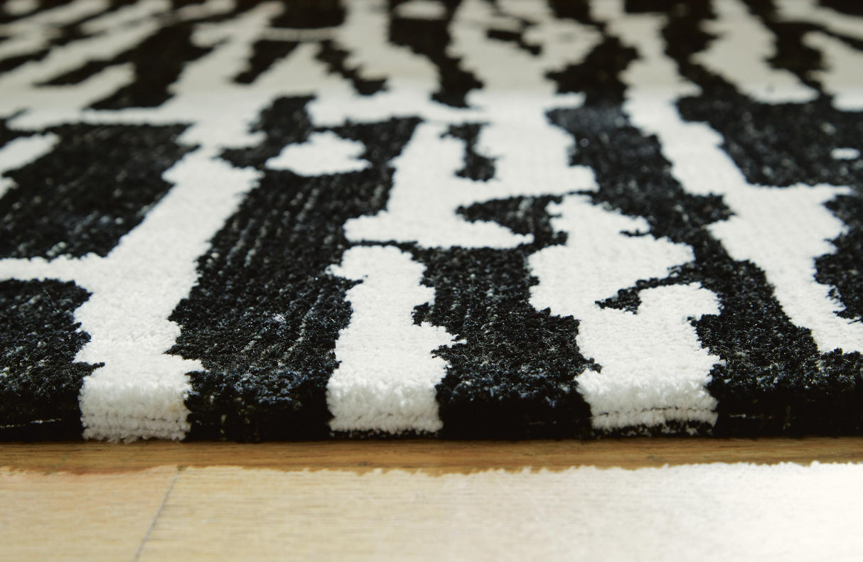 Bramshaw 8' x 10' Rug - R406761