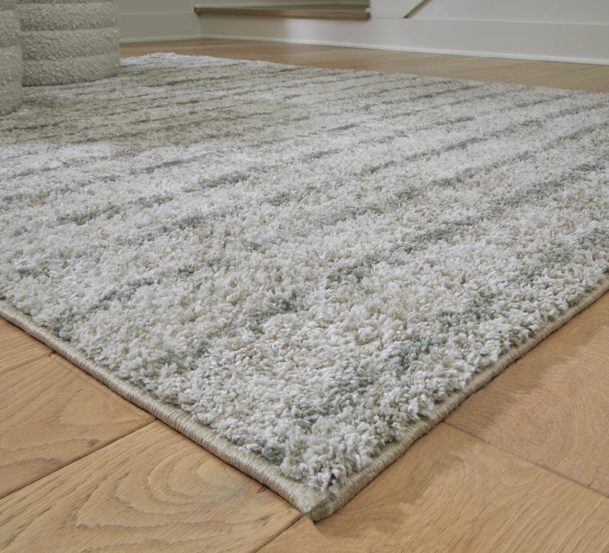 Laddway 5' x 7' Rug - R406882