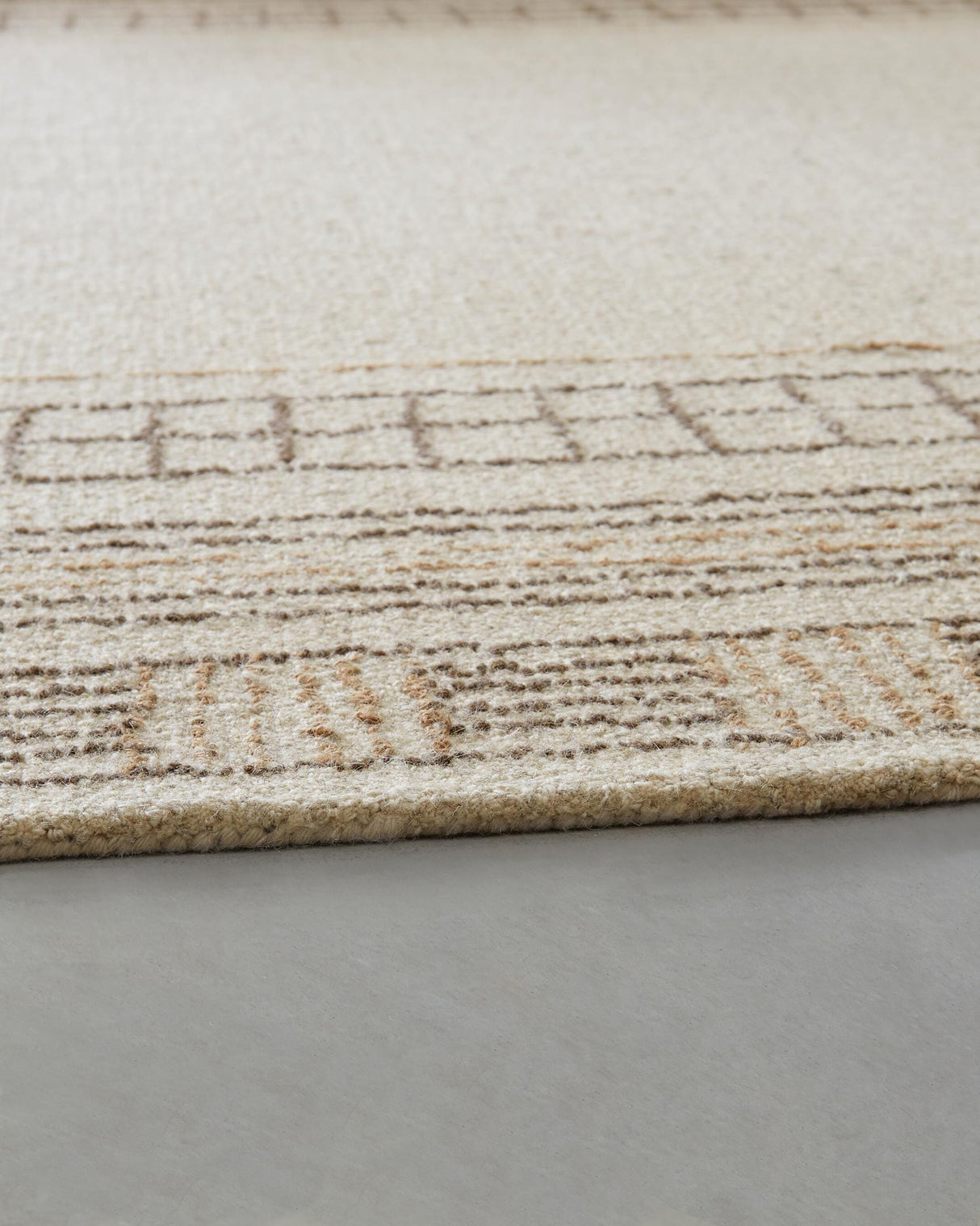Idaman Medium Rug - R407292