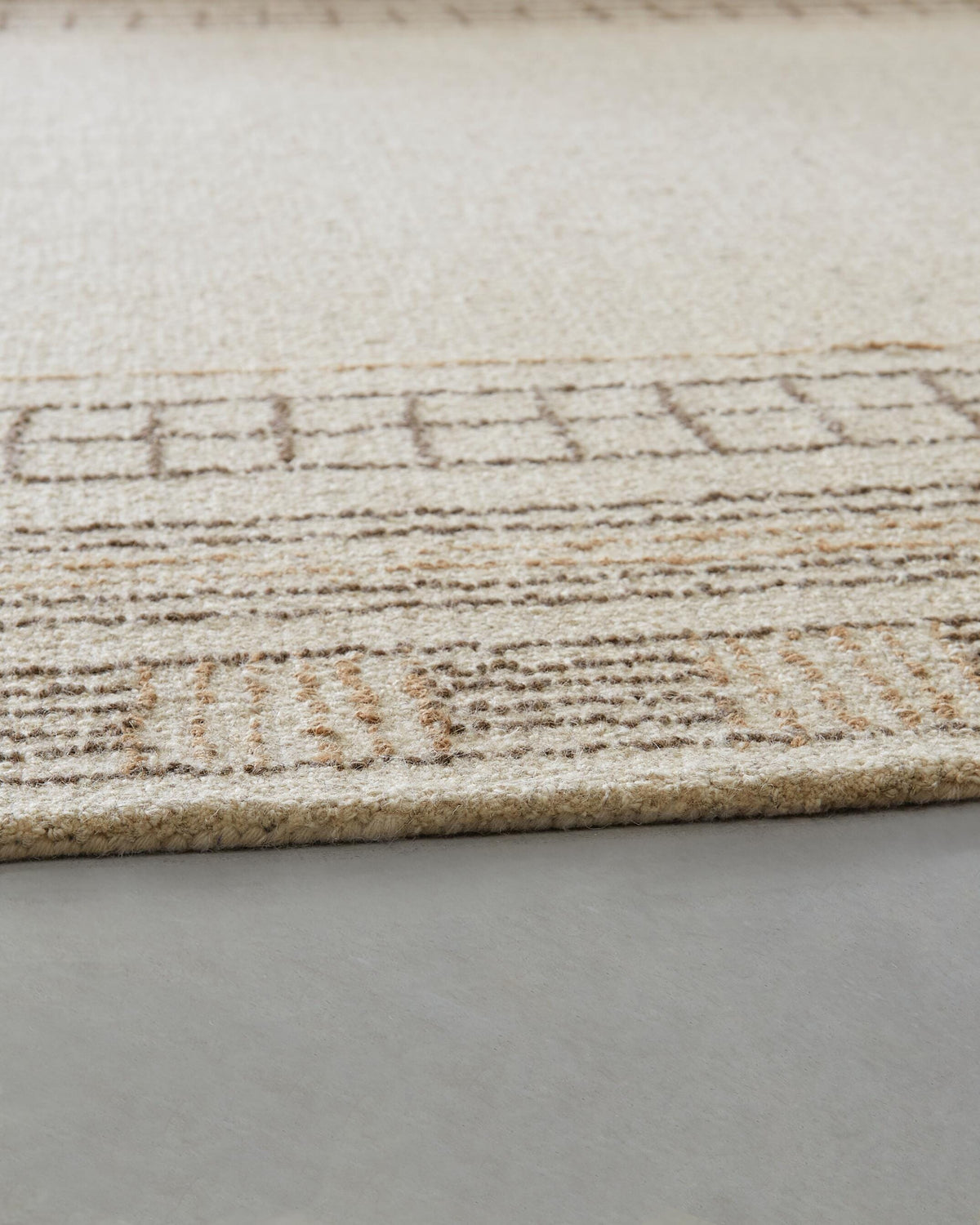 Idaman Medium Rug - R407292