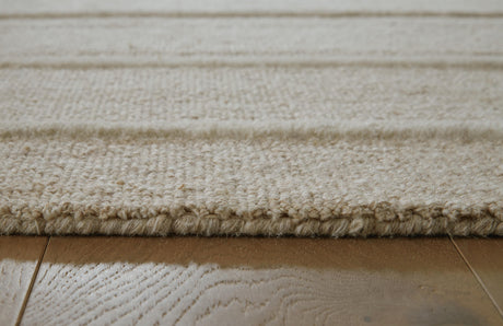 Teelgan Extra Large Rug - R407310
