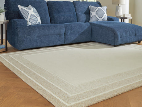 Teelgan Large Rug - R407311