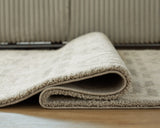 Maconville Medium Rug - R407322