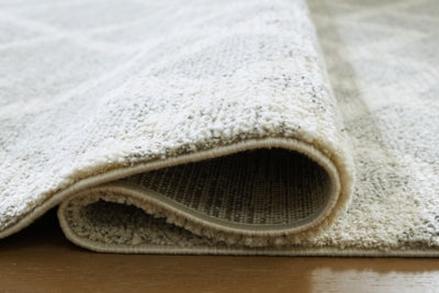 Unawick Medium Rug - R407332