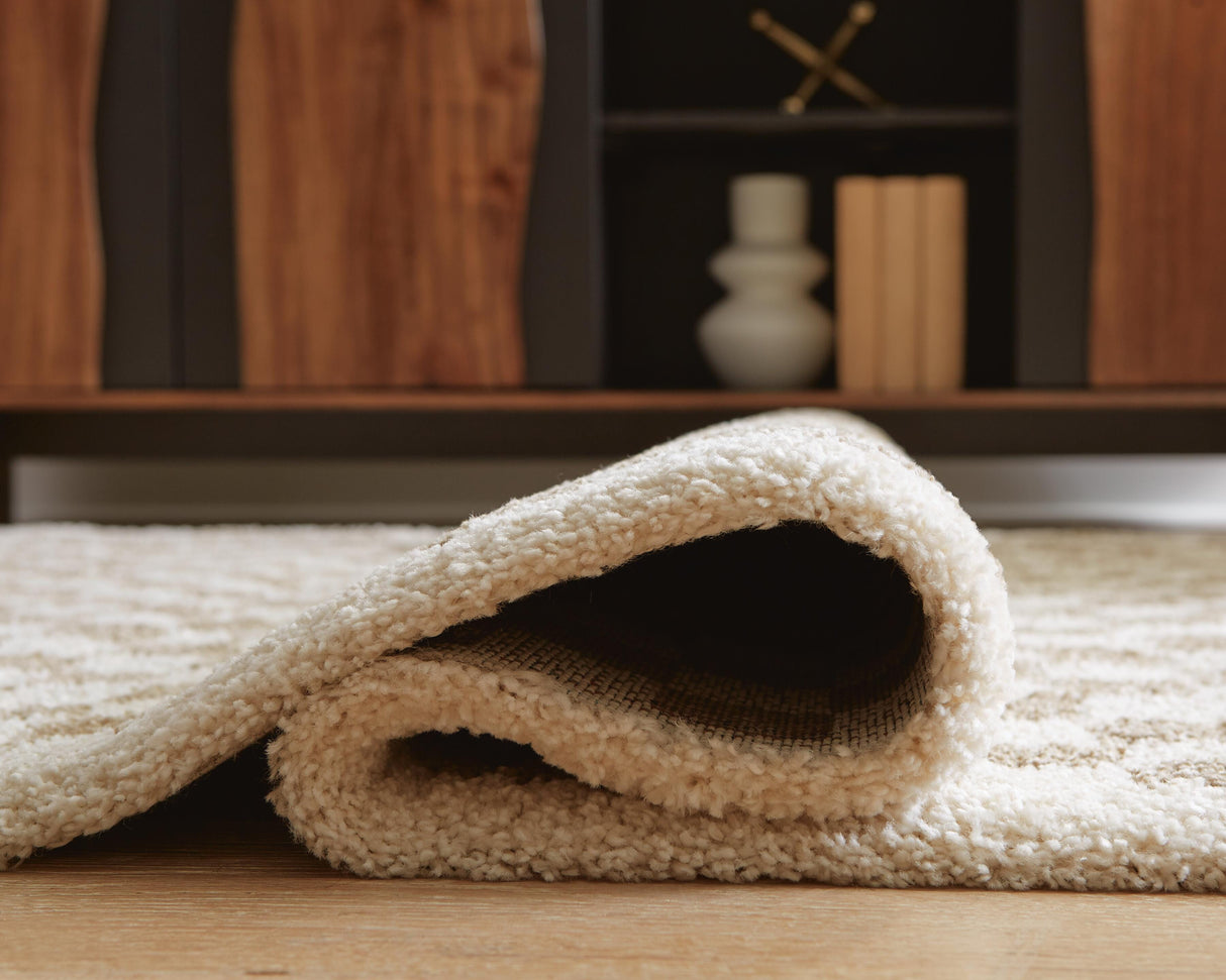 Karamen Large Rug - R407341