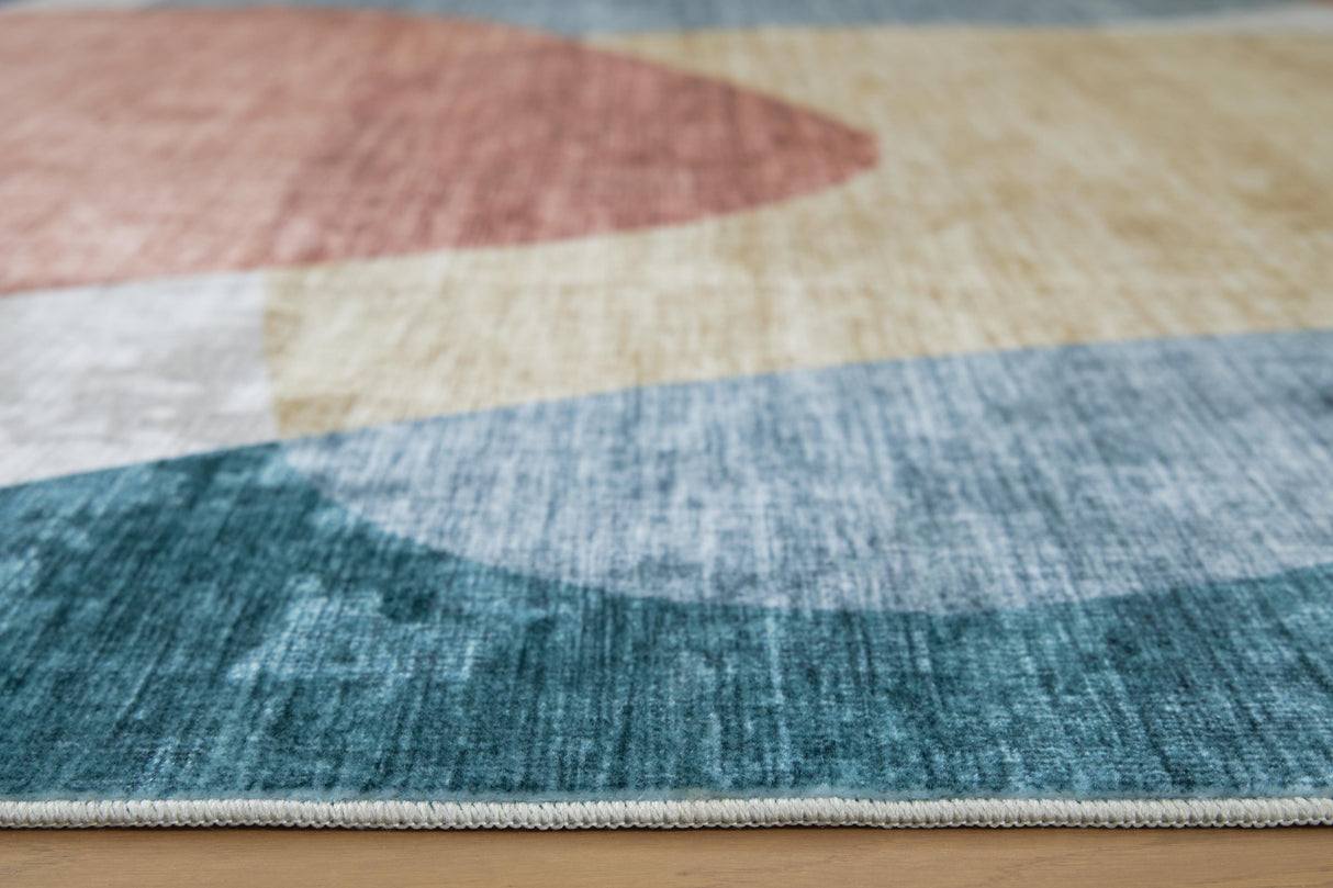 Chanleigh Washable 5' x 7' Area Rug - R407372