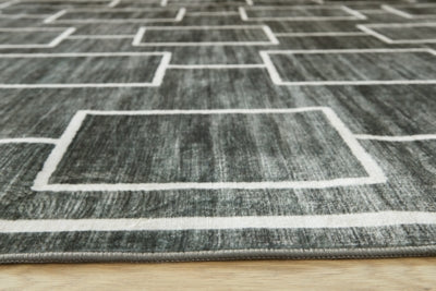 Elderland Washable 5' x 7' Area Rug - R407402