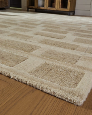 Lisgrove 5' x 7' Area Rug - R407712