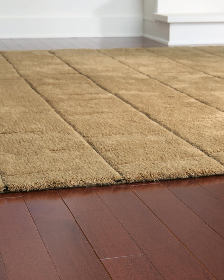 Luzmont Large Rug - R408371