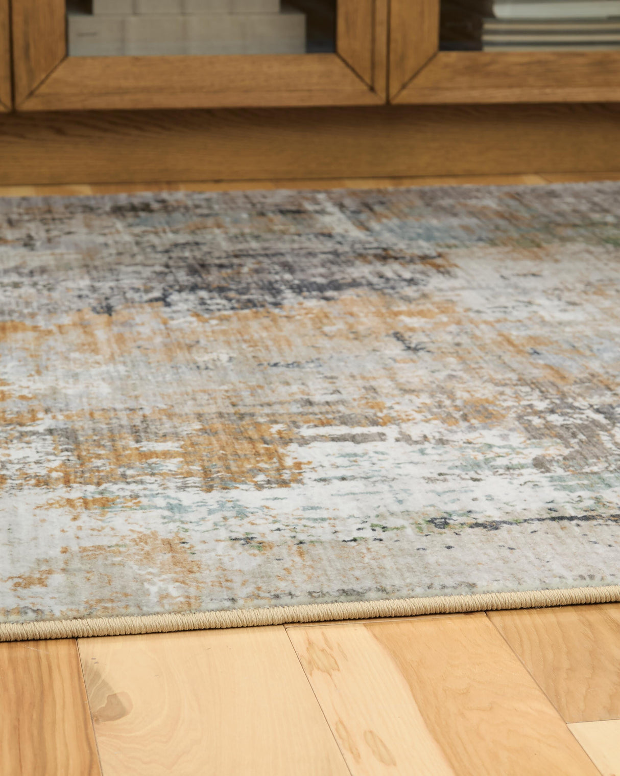 Torinette Extra Large Rug - R408540