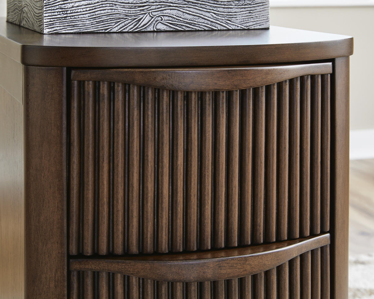 Camdill Chairside End Table - T208-217