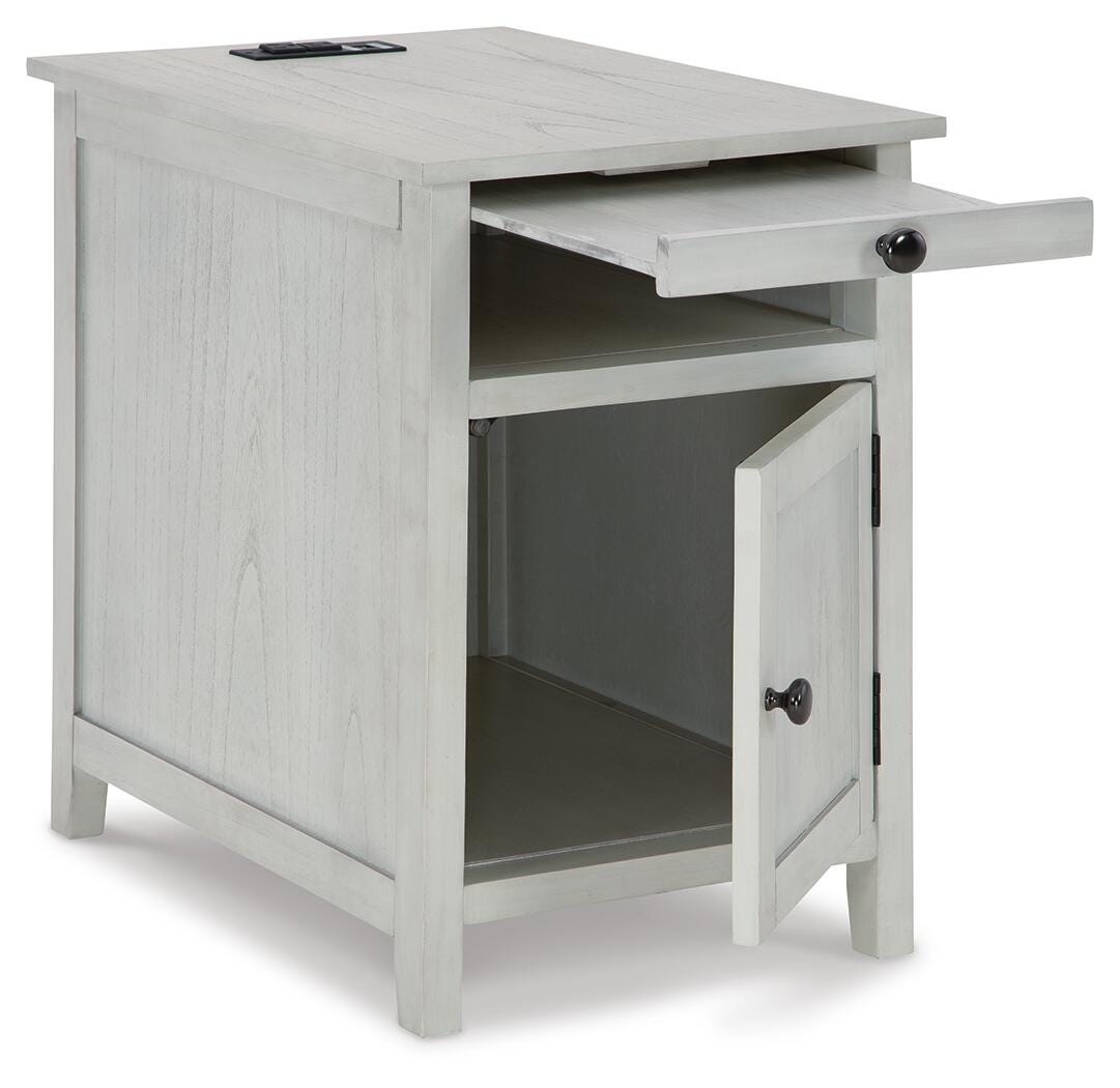 Treytown Chairside End Table - T300-517
