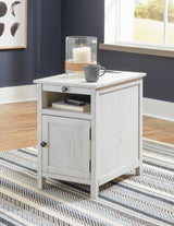 Treytown Chairside End Table - T300-517