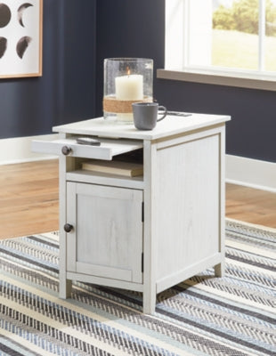 Treytown Chairside End Table - T300-517