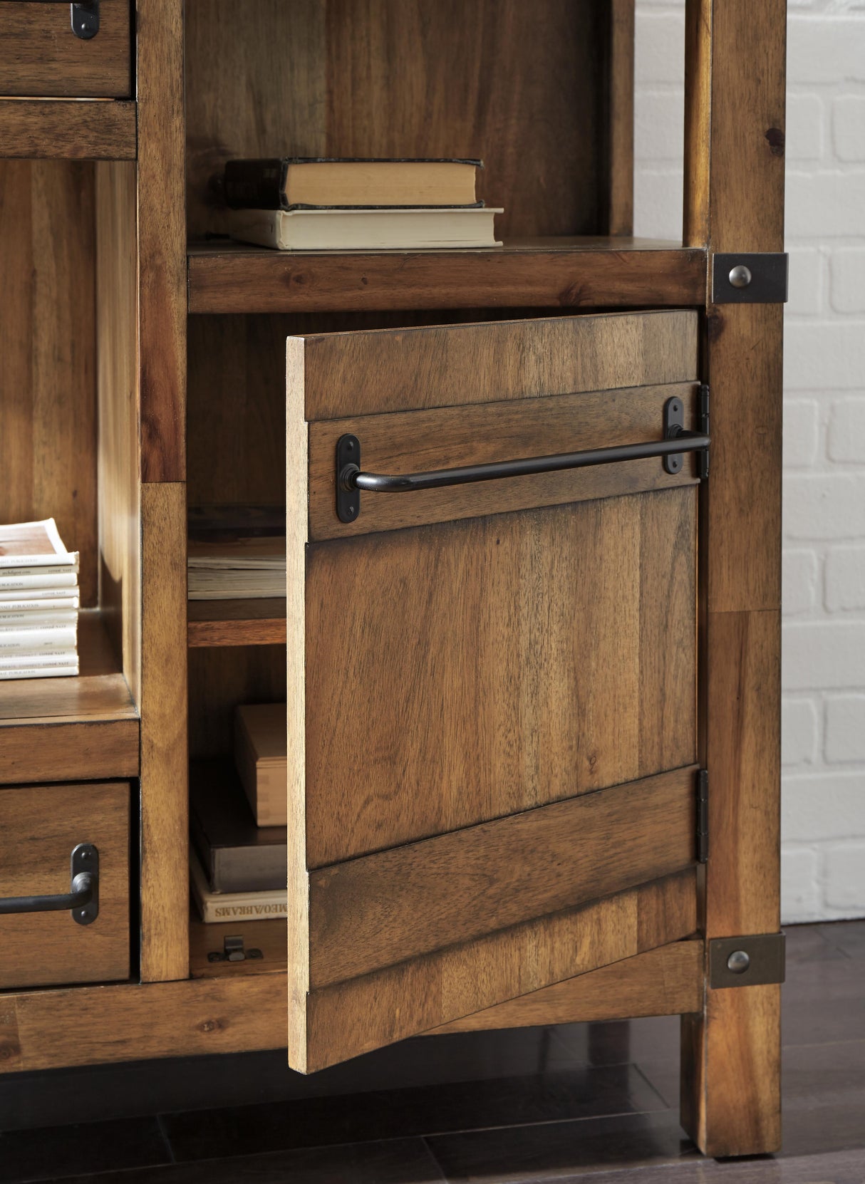 Roybeck Accent Cabinet - T411-40