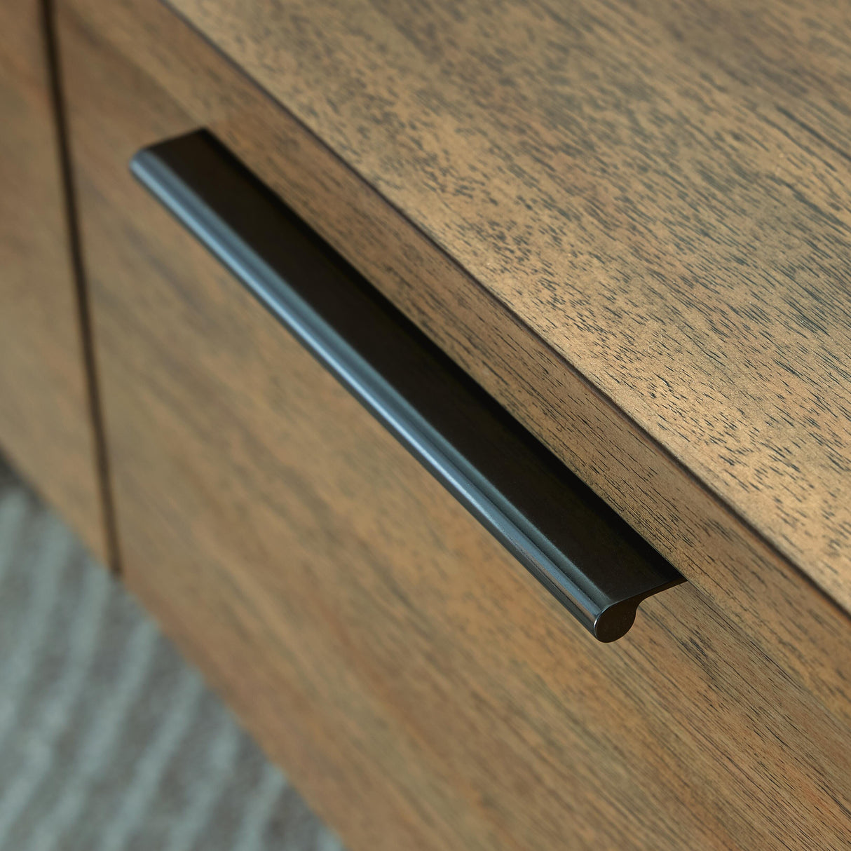 Montia Lift-Top Coffee Table - T602-00