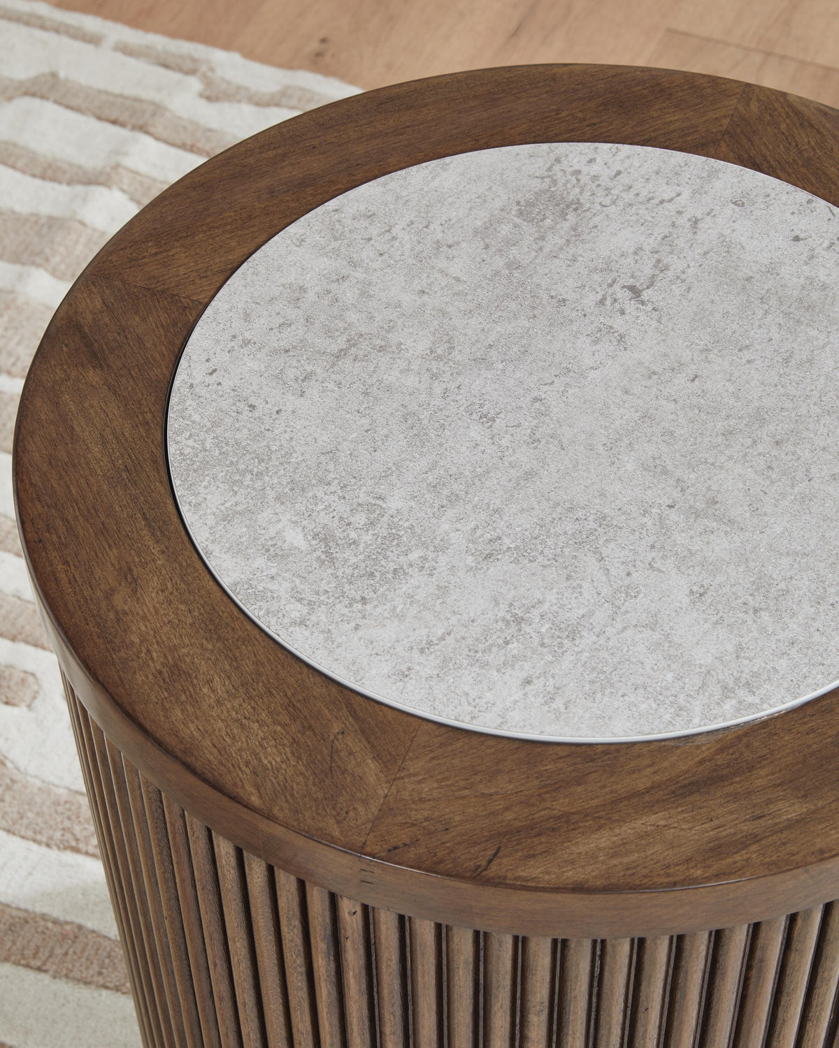 Hadonna End Table - T658-6