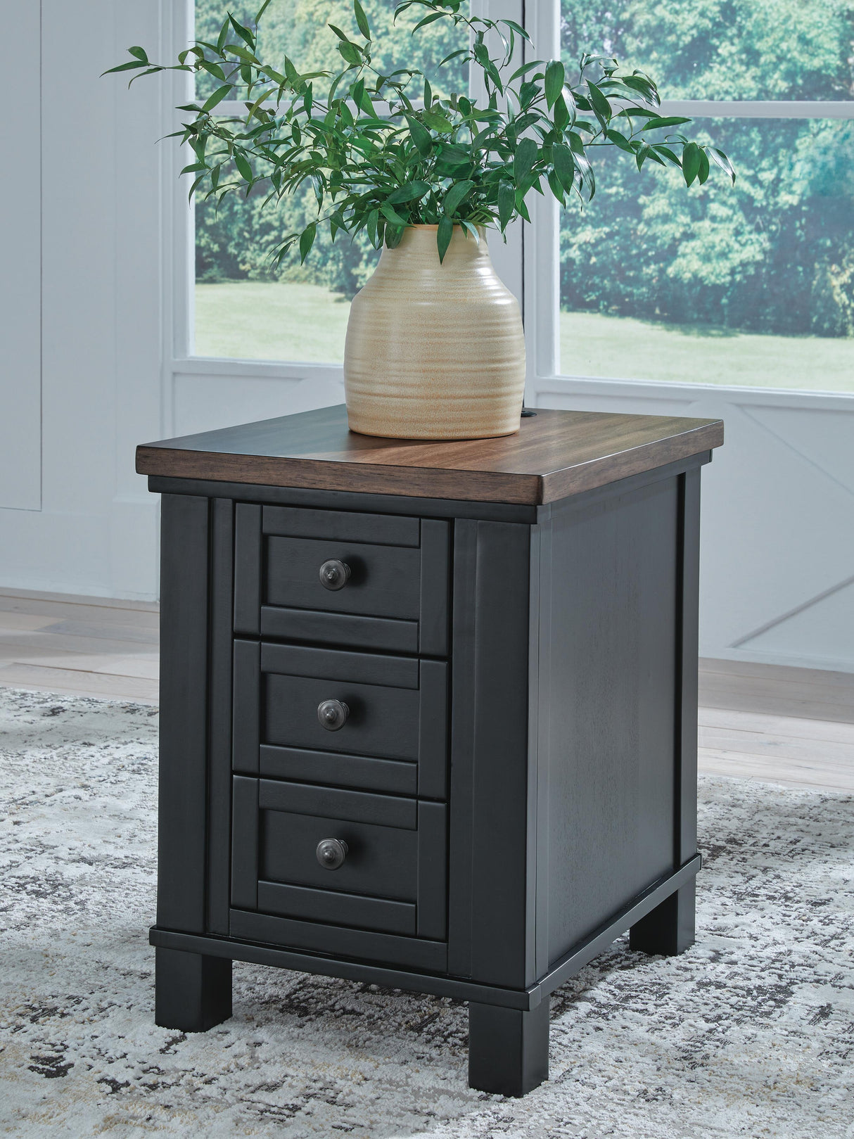 Wildenauer Chairside End Table - T664-7