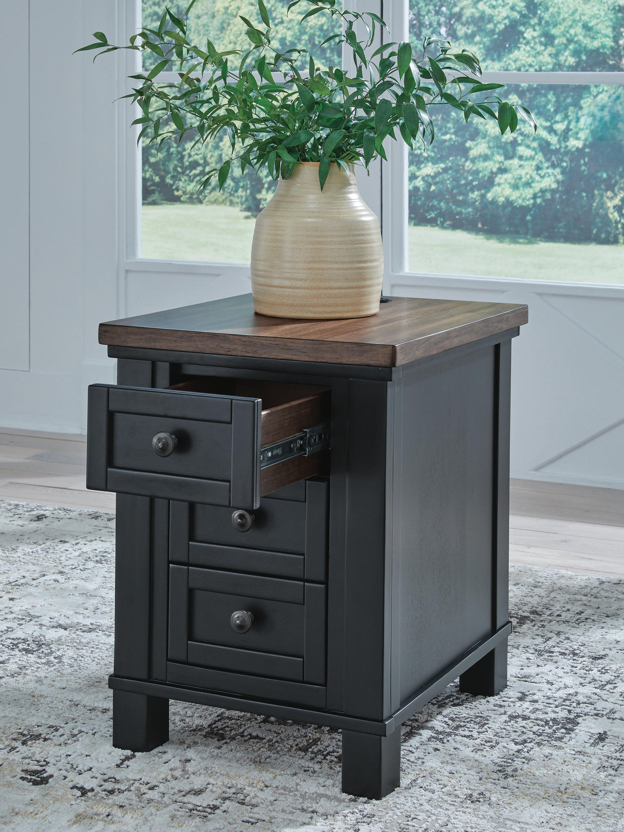 Wildenauer Chairside End Table - T664-7