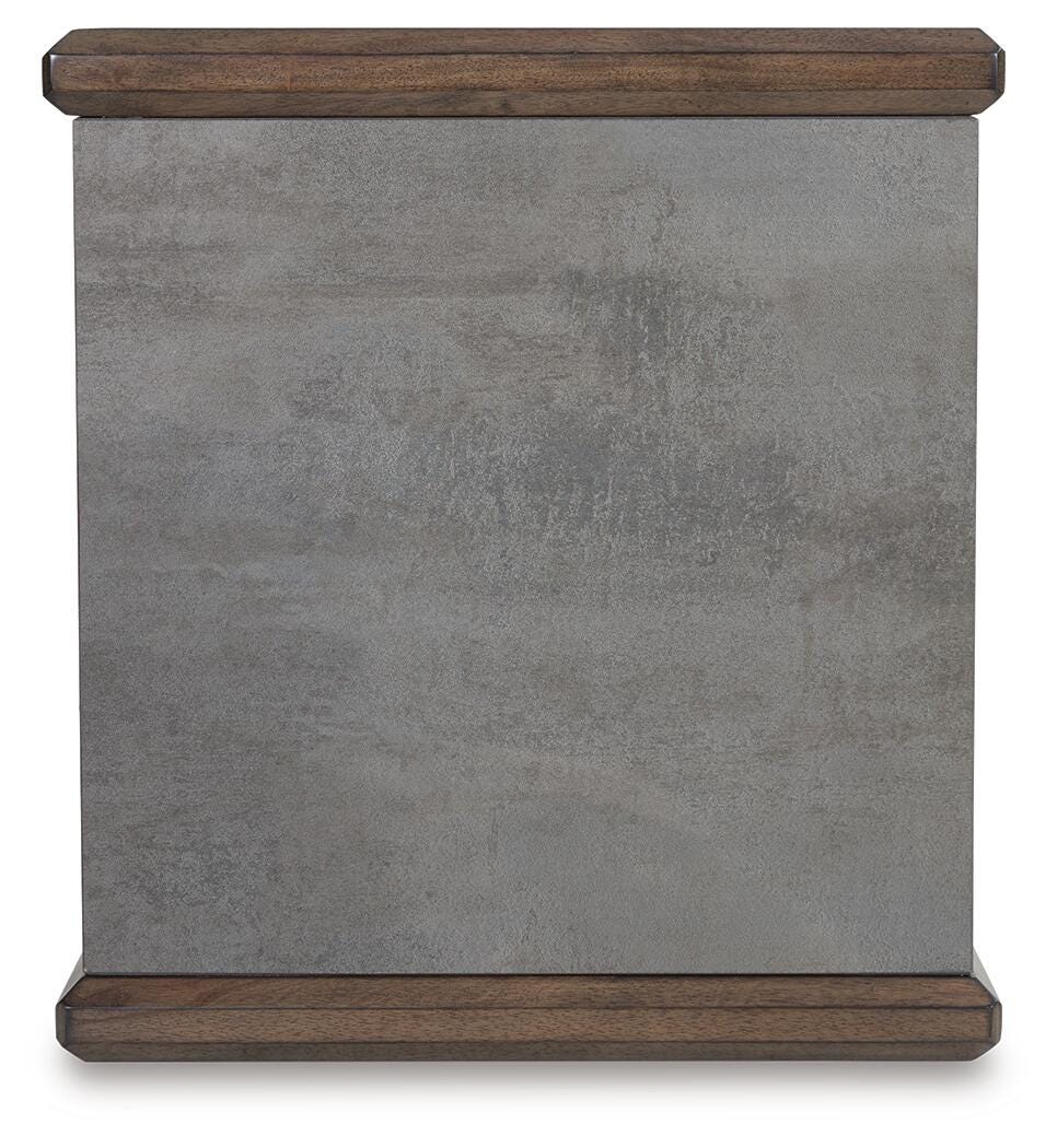 Kallenny End Table - T669-3