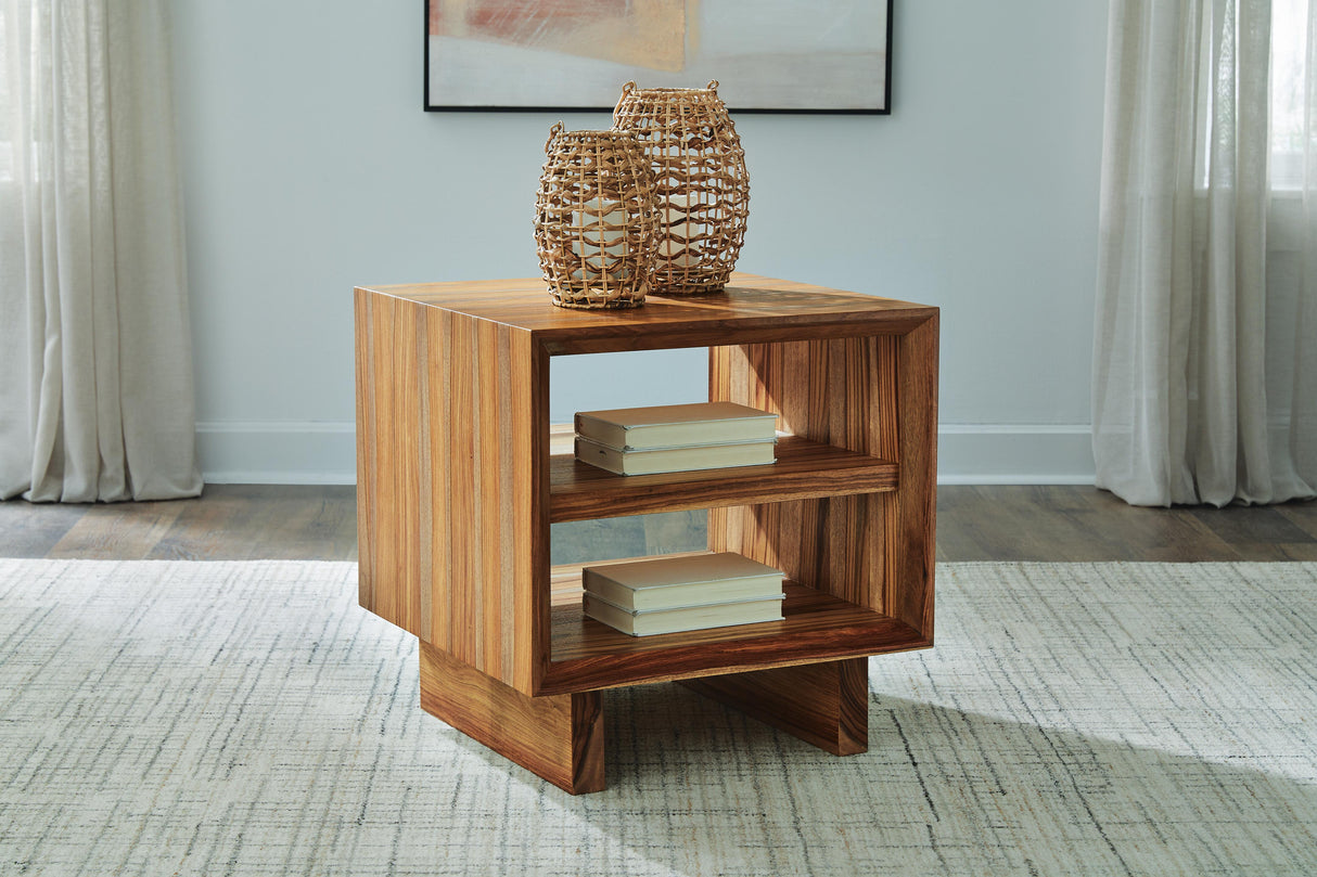 Dressonni End Table - T690-2