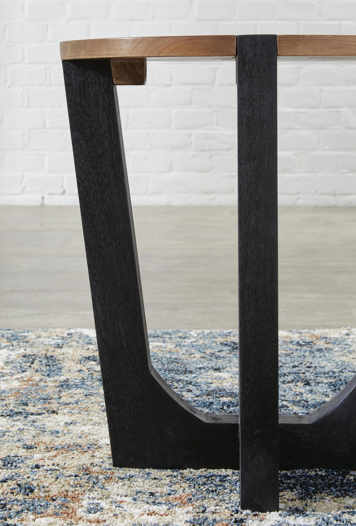 Hanneforth End Table - T726-6