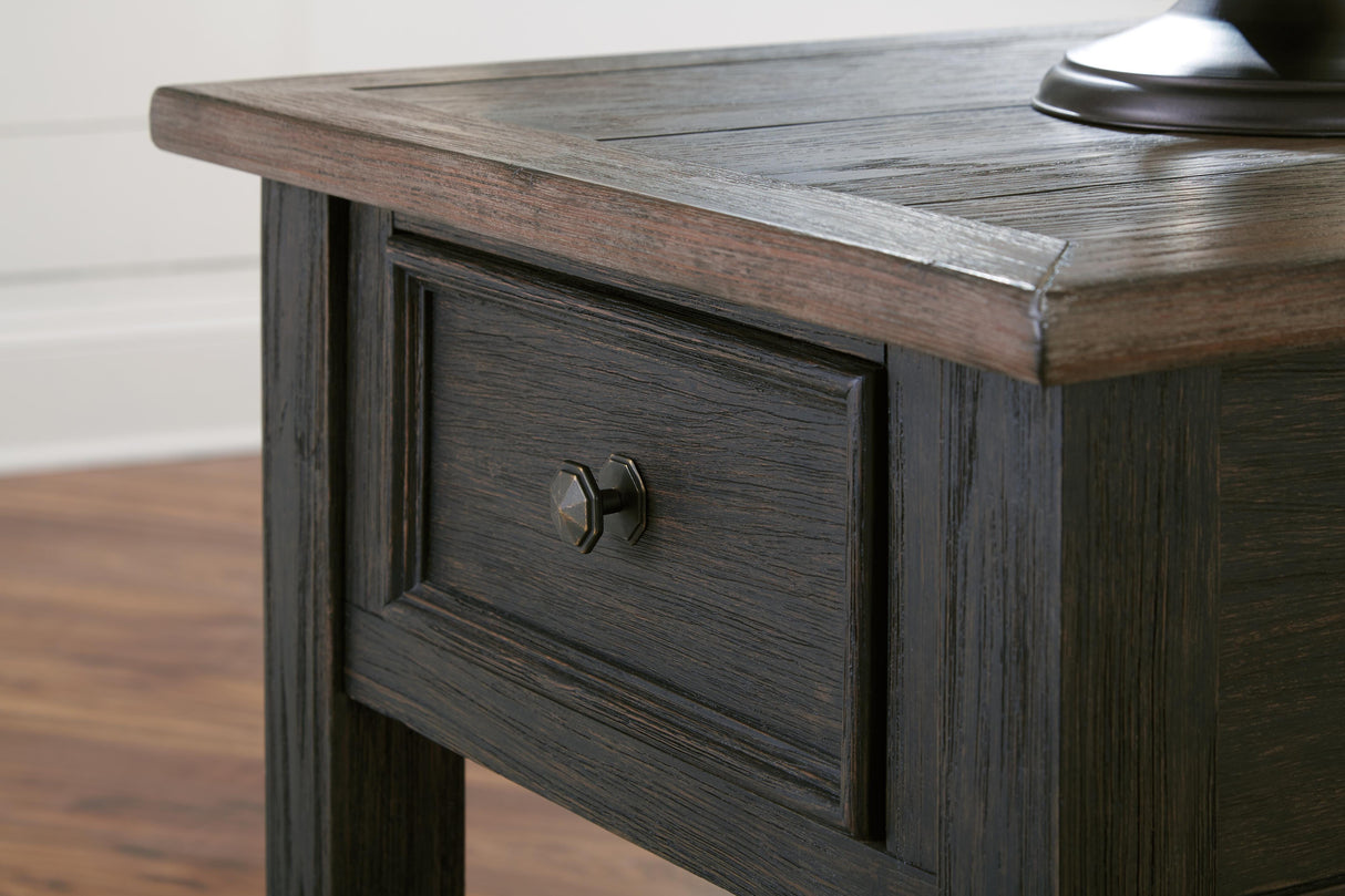 Tyler Creek Coffee Table and 2 Chairside End Tables - T736T1