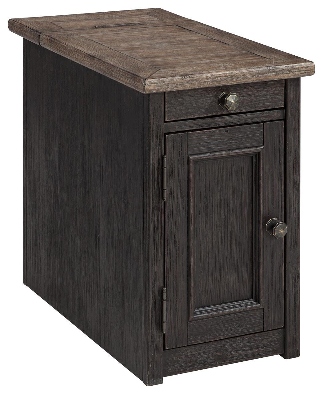 Tyler Creek Coffee Table and 2 Chairside End Tables - T736T1