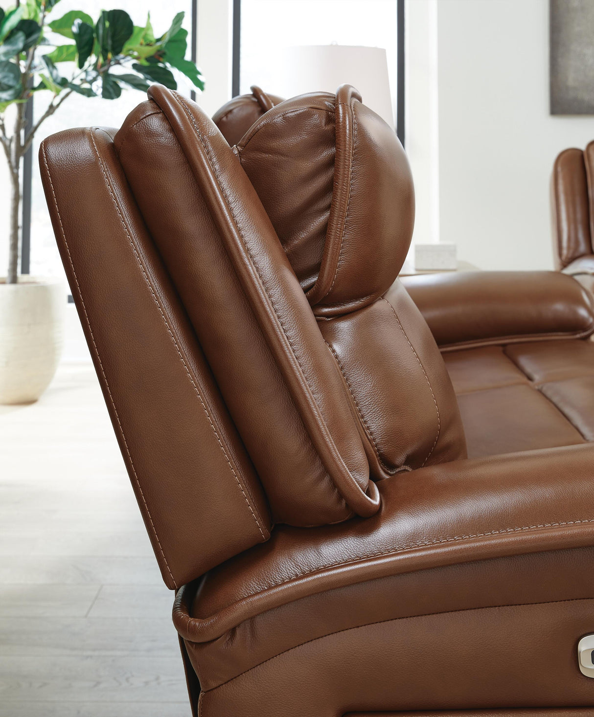 Healy Pier Power Reclining Sofa - U1120415