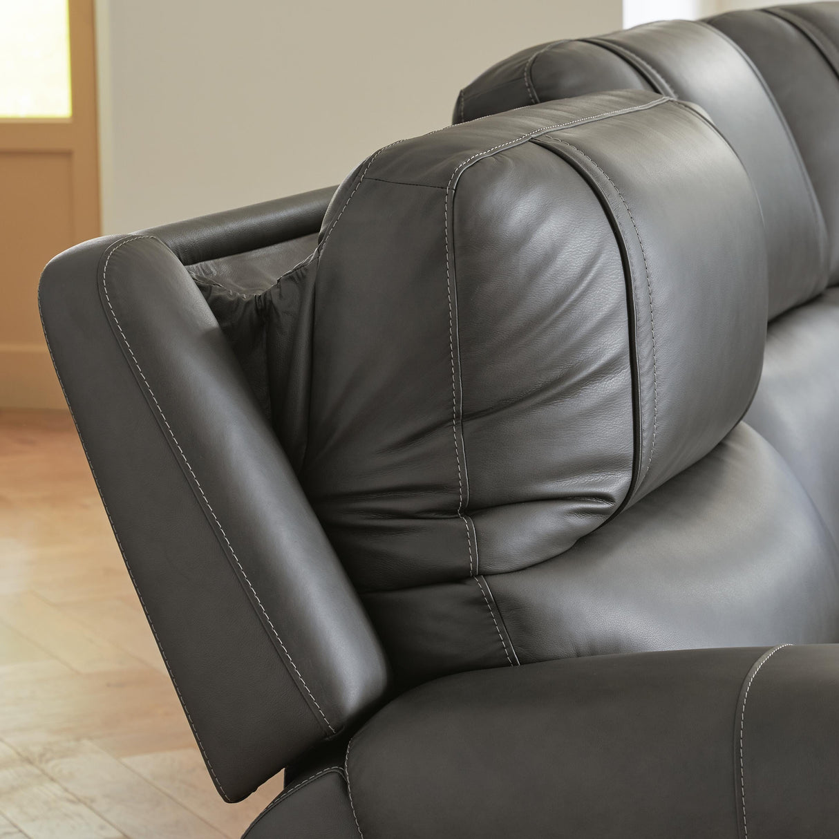 5Z - Pittson 7-Piece Power Reclining Sectional - PCU12600S11