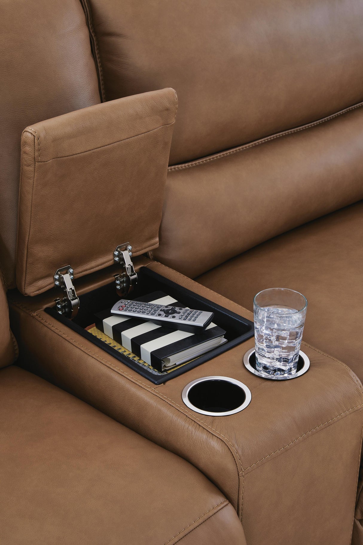 DeepWakes 6-Piece Power Reclining Sectional with Chaise - PCU62606S6