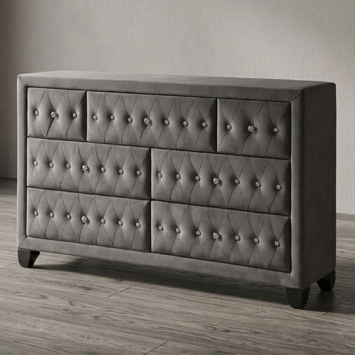 Sophia - 7 Drawer Dresser
