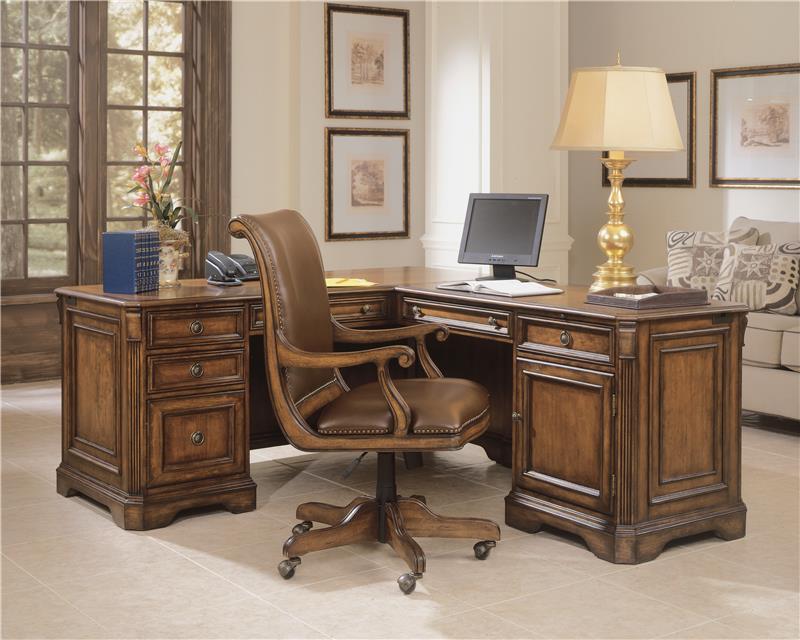 Brookhaven Executive L Right Return - 281-10-453