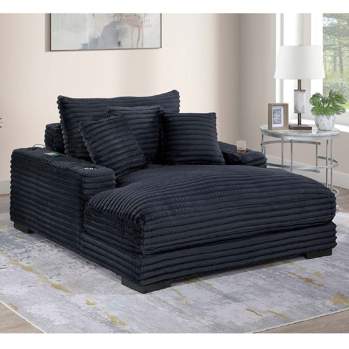 Chaise Lounge With 2 Cup Holders And USB Ports