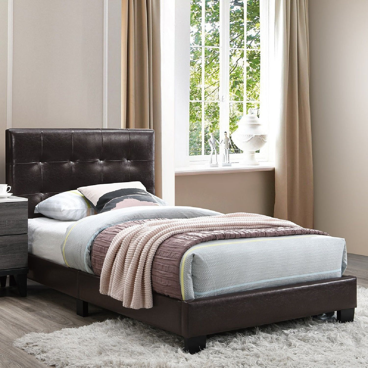 Contemporary Style Bed, Rectangle Headboard